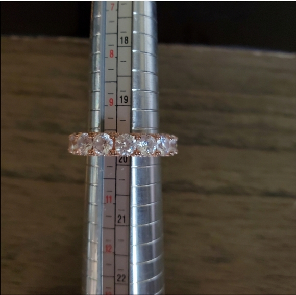 Soild Sterling silver rose gold plated engagement ring and wedding band set - Picture 13 of 16